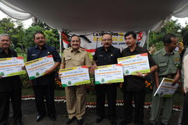 Penghargaan Pelaksanaan Program Raskin 2012