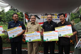 Penghargaan Pelaksanaan Program Raskin 2012