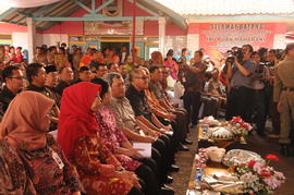 Peluncuran Pendistribusian Beras Raskin 2015