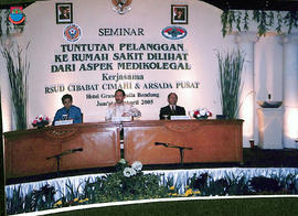 Seminar tuntutan pelanggan ke rumah Sakit di lihat dari aspek medikolegal kerjasama RSUD Cibabat ...